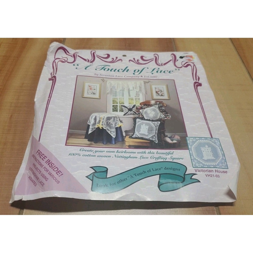 Vintage Scranton Victorian Lace Crafting Square 21"X21" Cathedral Window Pillow